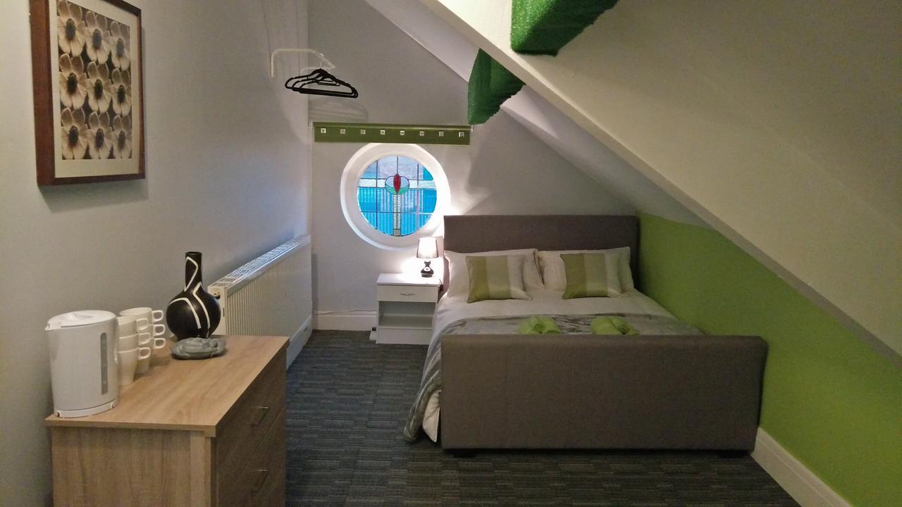 Bed & Breakfast Old Trafford Sale