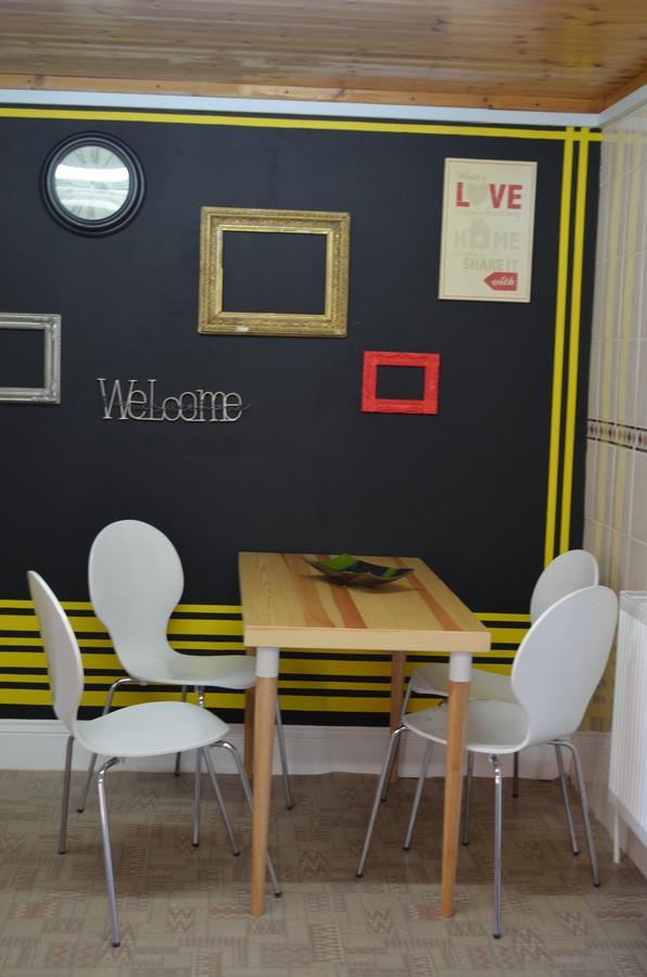 Bed & Breakfast Old Trafford 2*